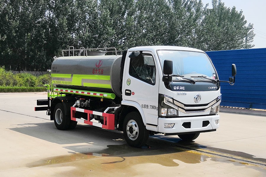 4方灑水車(chē)YYD5071GSSD6（右45°）